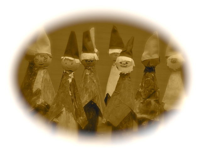 Baustellen viele derzeit, wackeliges Sein wie kleine Kegelzwerge.